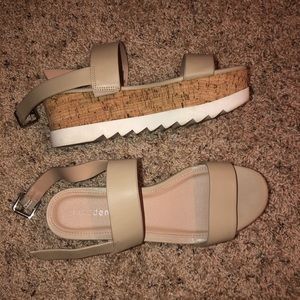 Platform sandals
